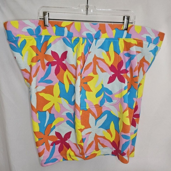 Womens Lands End Serious Sweats Sweatshorts Colorful Floral Retro Hippie Size 2X - Picture 4 of 11